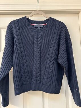 Tommy Hilfiger Women's Traveling Navy Cable Knit Crewneck Sweater Size Small